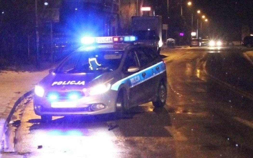 Gmina Kęty. Obywatel Ukrainy pijany rajd samochodem zakończył w rowie