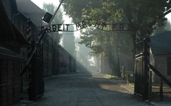 Oświęcim. Obywatelka Holandii z zarzutem propagowania nazizmu