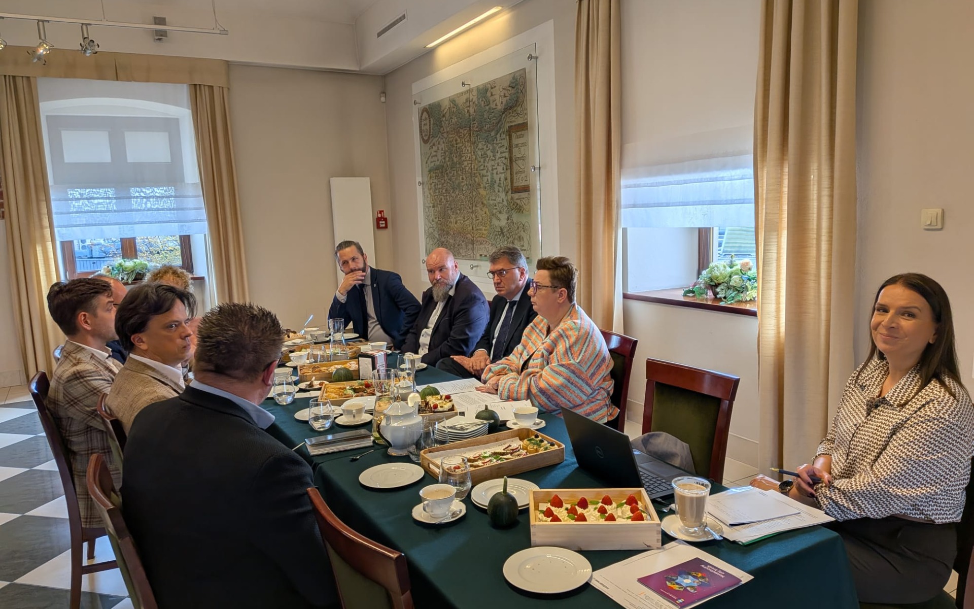 Oświęcim. Posiedzenie zarządu Stowarzyszenia LOT „Ligi Miejsc Światowego Dziedzictwa w Polsce”