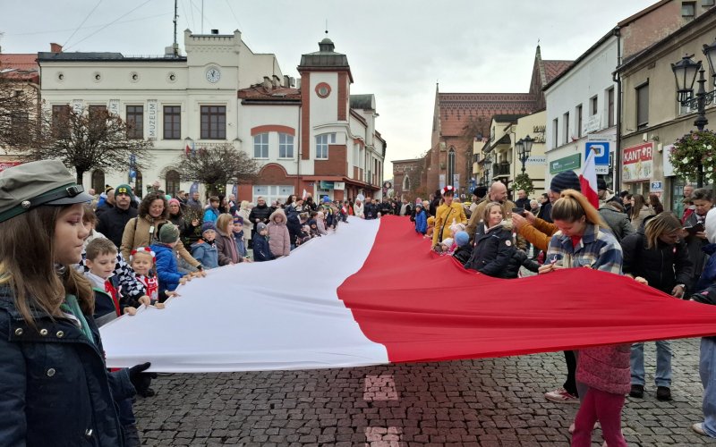 Oświęcim. Pod biało-czerwonymi barwami. 107. rocznica odzyskania przez Polskę niepodległości