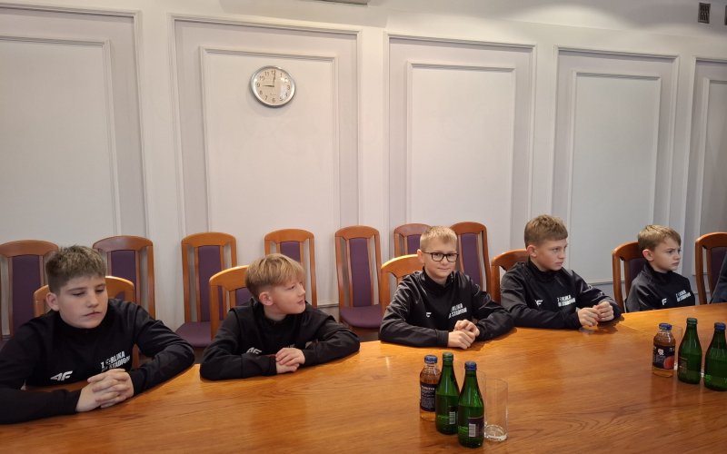 Oświęcim. Młodzi wicemistrzowie Polski spotkali się z prezydentem Oświęcimia