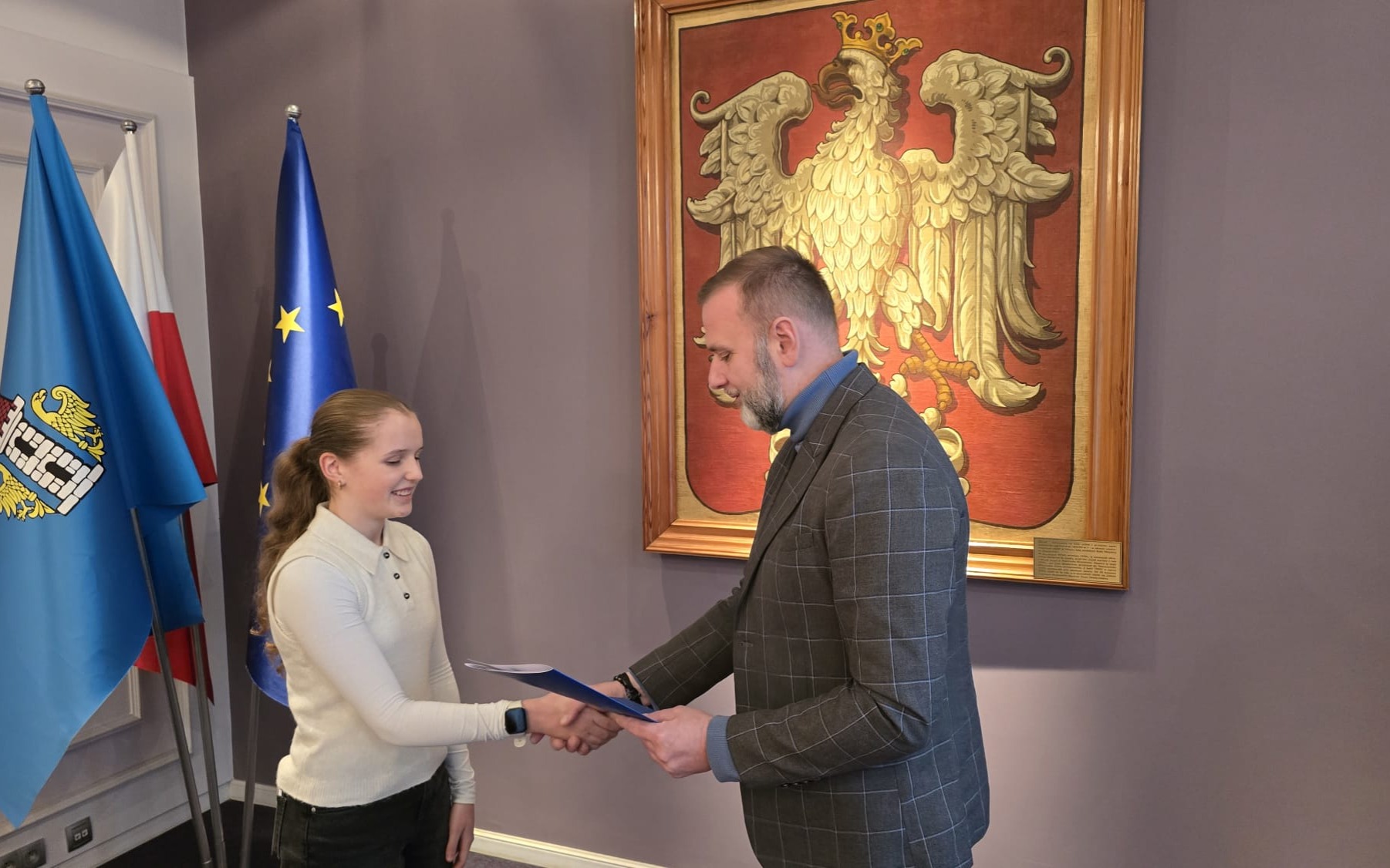 Młoda cheerleaderka nagrodzona