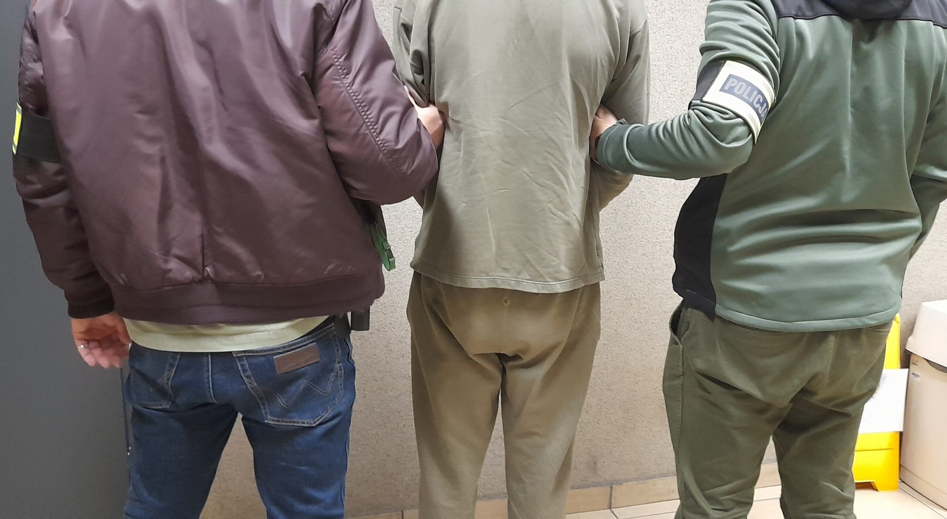 Oświęcim. 19-latek zatrzymany za uszkodzenie mienia na Bulwarach