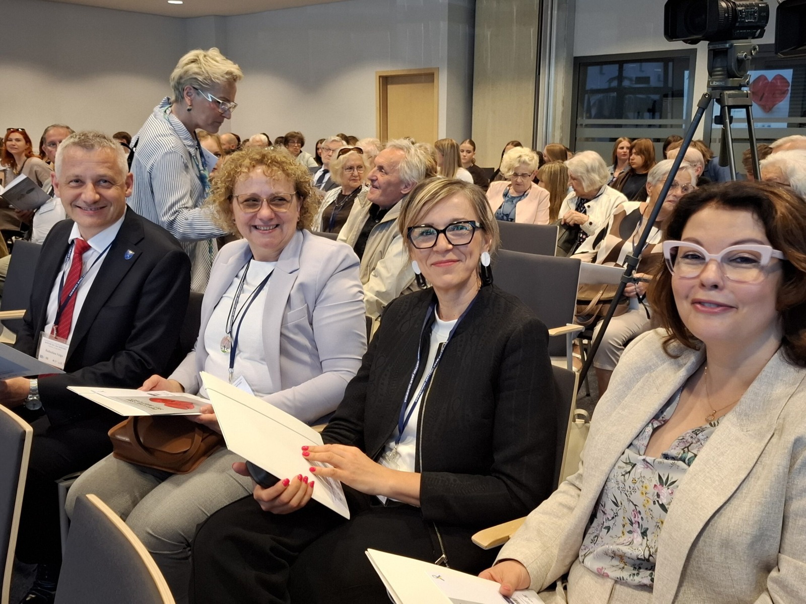 O wartościach, wspólnocie i odpowiedzialności. Oświęcimskie Forum Praw Człowieka w Galerii Książki