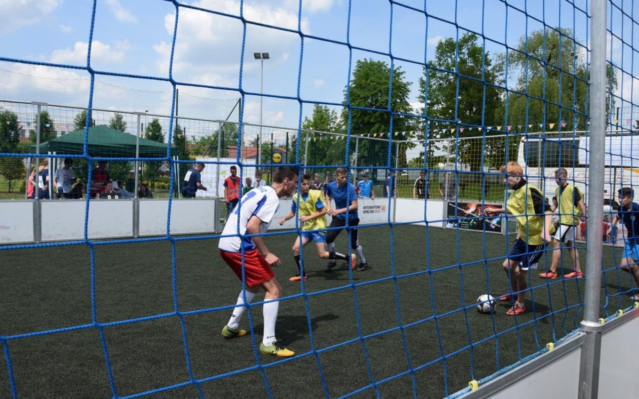 96 drużyn dla pokoju. Soccer Cup 2016