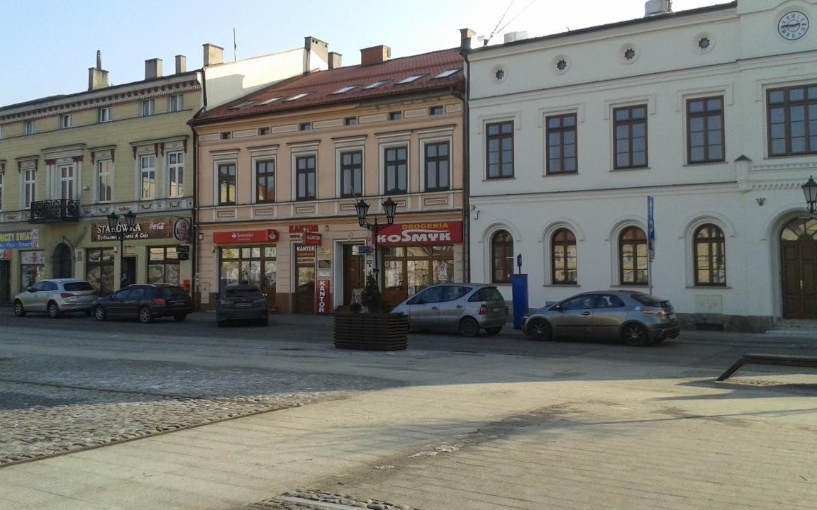 Oświęcim. Pierzeja południowa rynku wyłączona z ruchu na pięć miesięcy