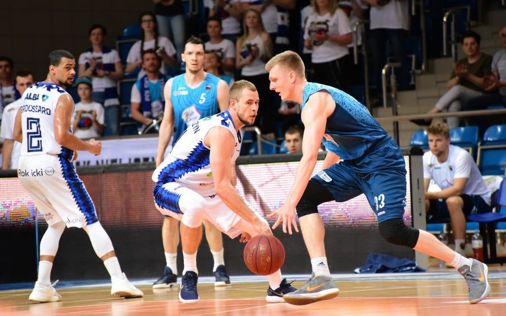 Oświęcim Koszykarska elita zagra na otwarciu nowej hali sportowej. Bezpłatne zaproszenia w MOSiR od 3 września