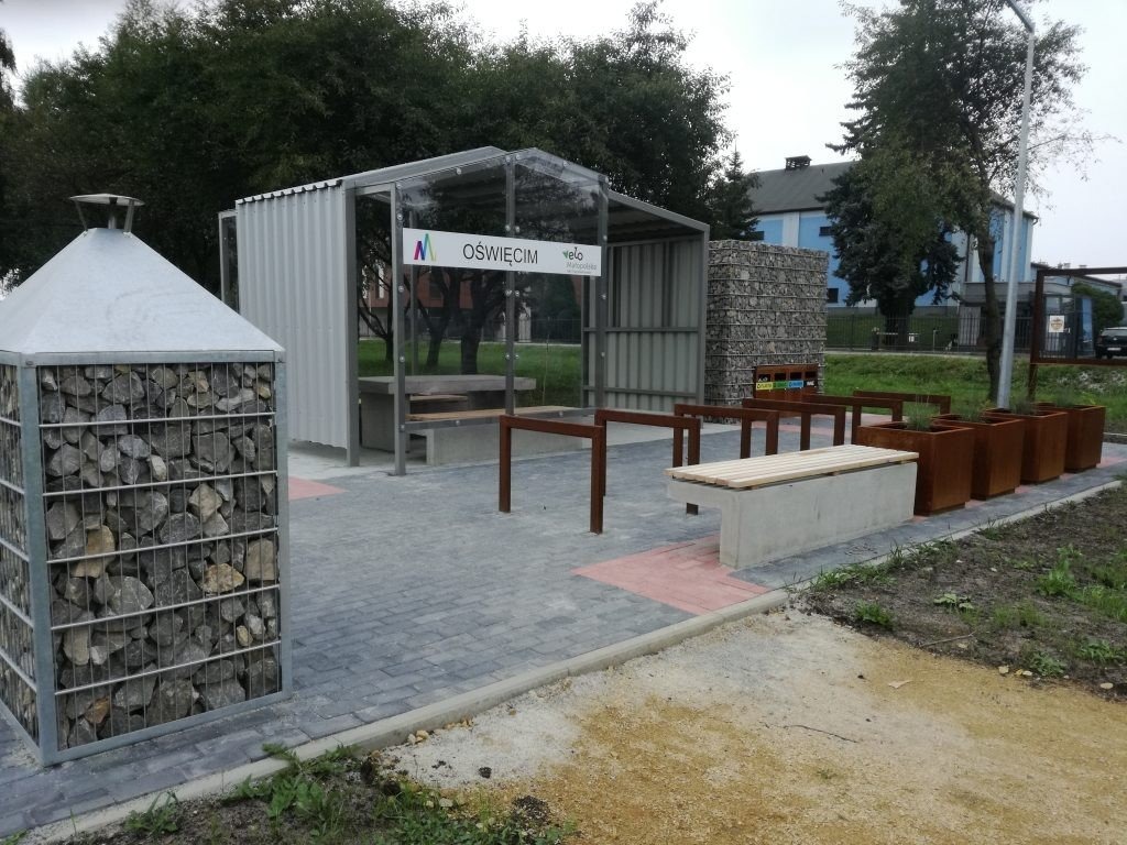 Oświęcim. Rowerzyści przemierzający Wiślaną Trasę Rowerową znajdą tu schronienie i odpoczną