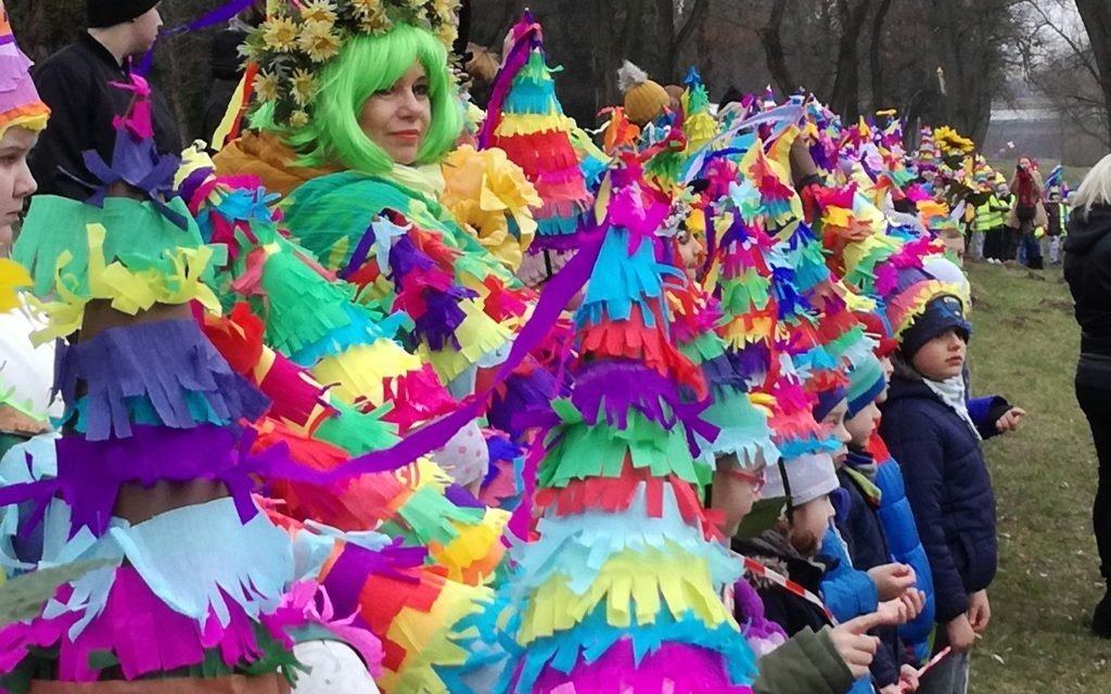 Oświęcim. Przyszła wiosna, kwiaty nam przyniosła! Tak witali Panią Wiosnę najmłodsi oświęcimianie