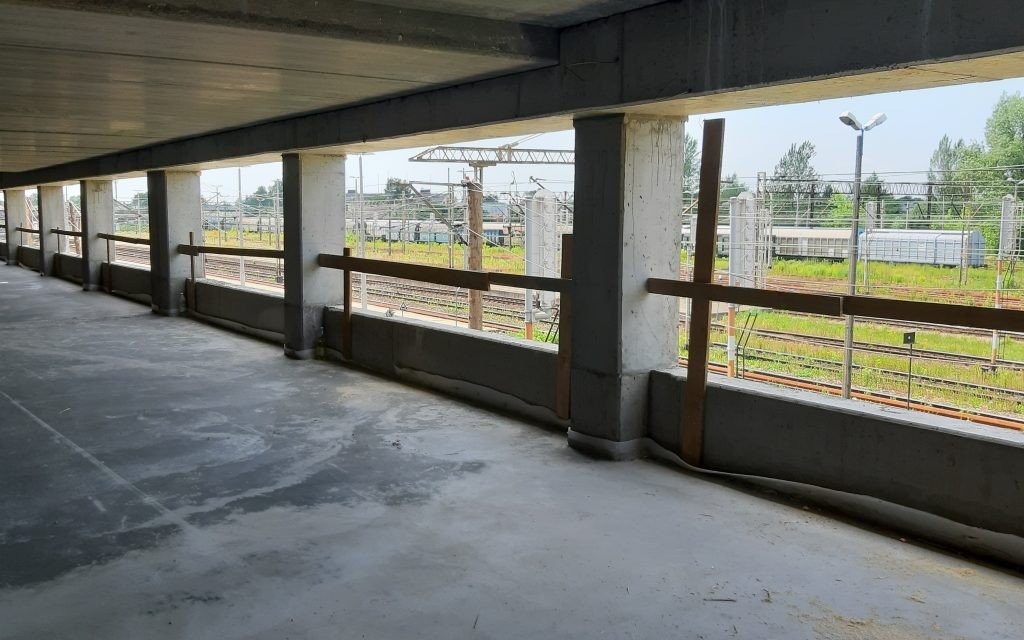 Oświęcim. Konstrukcja parkingu wielopoziomowego jest już na ukończeniu