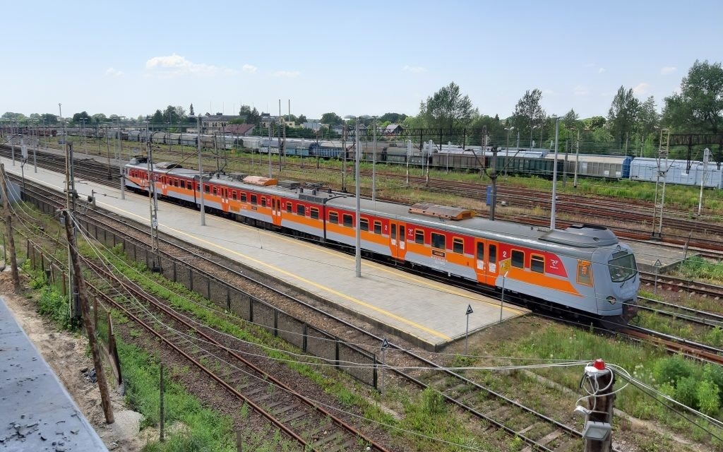 Oświęcim. Od poniedziałku utrudnienia w ruchu na ulicy Powstańców Śląskich. Trwa budowa Park and Ride