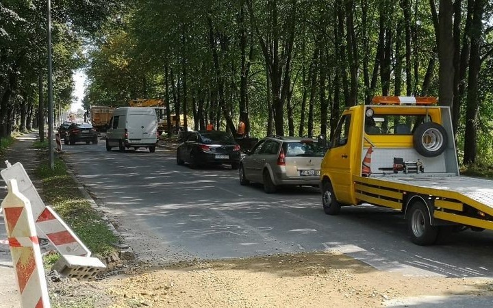 Oświęcim. Utrudnienia w ruchu na ul. Olszewskiego w związku z jej modernizacją