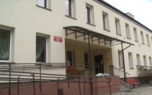 Oświęcim. Zawieszenie ośrodków wsparcia w Oświęcimiu skrócone do 24 sierpnia
