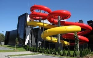 Oświęcim. Kryta pływalnia zamknięta od 17 października. Zajęcia sportowe mogą się jednak odbywać