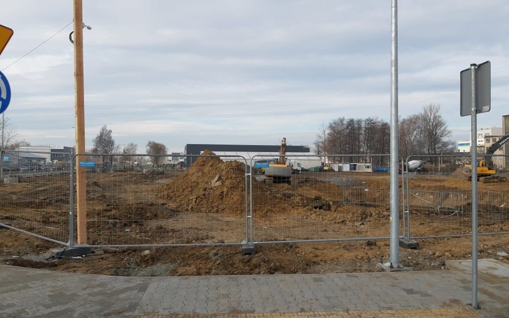 Rondo wraz z drogą połączyło ul. Fabryczną z ul. Unii Europejskiej. To pierwszy etap budowy „Port Oświęcim”