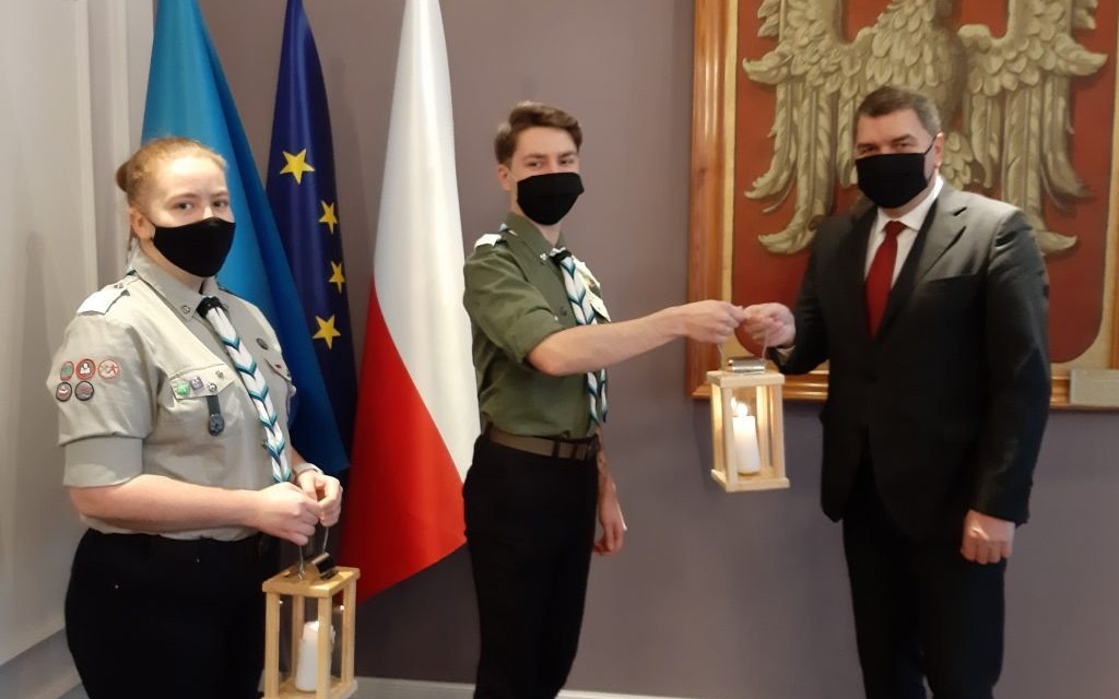 Oświęcim. Betlejemskie światło pokoju jest już w Oświęcimiu