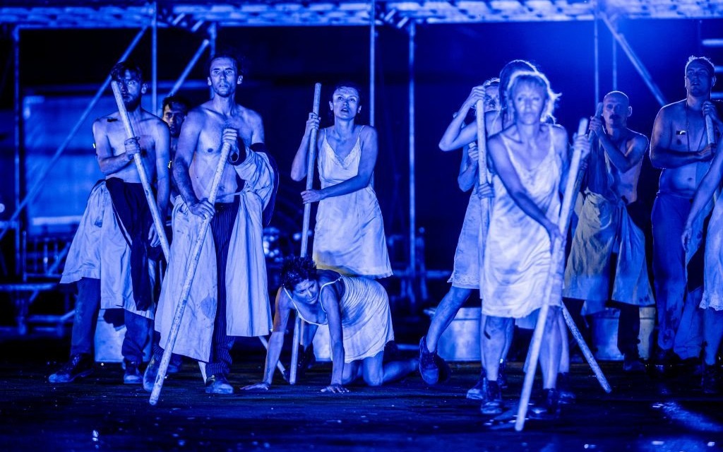 Oświęcim. Spektakl " Ślepcy" na wznowienie działalności MDSM