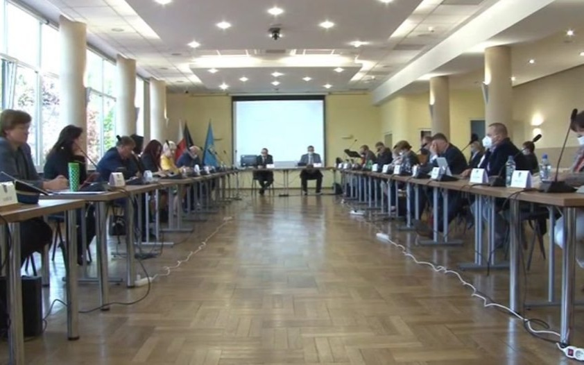 Oświęcim. Inicjatywa pozbawienia biskupa Tadeusza Rakoczego tytułu Honorowy Obywatel Miasta Oświęcim