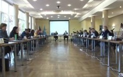 Oświęcim. Biskup Tadeusz Rakoczy nie jest już Honorowym Obywatelem Miasta Oświęcimia