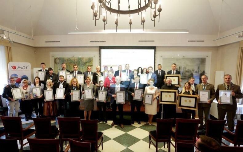 Oświęcim. Pracownicy branży turystycznej z Małopolski uhonorowani podczas gali w Oświęcimiu