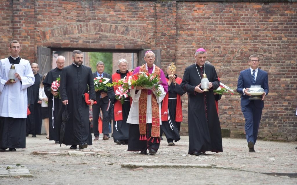 Oświęcim. Uroczystości 81. rocznicy męczeńskiej śmierci Maksymiliana Marii Kolbego