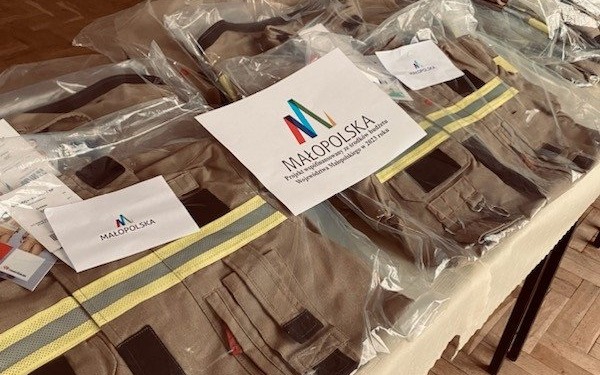 Oświęcim. Nowe ubrania bojowe dla strażaków z OSP