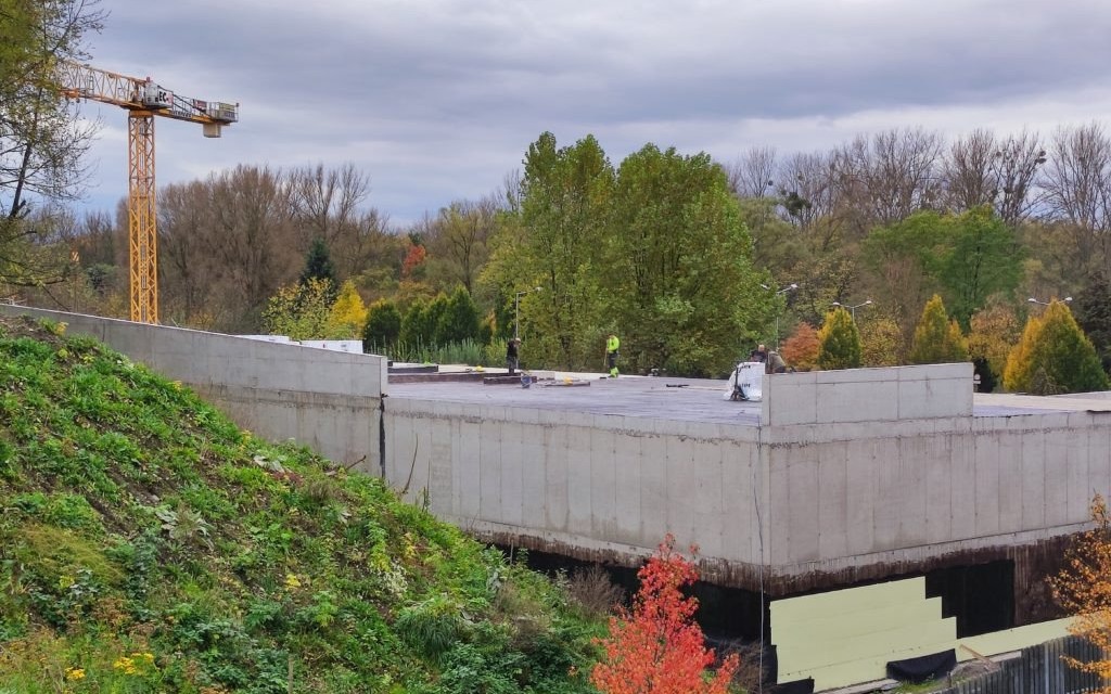 Oświęcim. Nowa przestrzeń do spotkań i imprez oraz podziemny parking