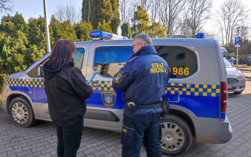 Oświęcim. Kontrole pieców na półmetku. Pobrano próbki, są też mandaty