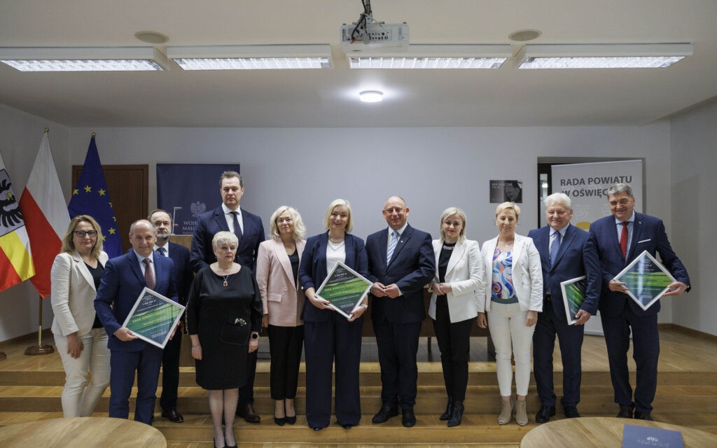 Oświęcim. Umowy na 2025 rok o dofinansowanie z Oświęcimskiego Strategicznego Programu Rządowego podpisane