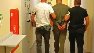 Intensywne działania policji w powiecie oświęcimskim: zatrzymano osoby poszukiwane