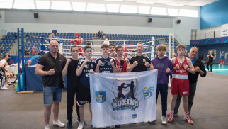 Medalowe łowy w nowohuckim ringu – FOTO