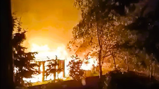 Nocny pożar budynku gospodarczego w gminie Zator – FILM, FOTO!