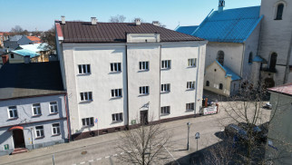 Nowe życie zabytkowej szkoły w Oświęcimiu – Muzeum Żydowskie przejmuje historyczny budynek
