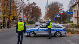 Oddali hołd i dbali o bezpieczeństwo podczas obchodów 106. rocznicy odzyskania Niepodległości przez Polskę