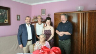 Pani Emilia z Podlesia skończyła 101 lat. Urząd Gminy Kęty życzy wszystkiego najlepszego!