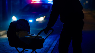 Pijani rodzice pchali wózek z dwumiesięcznym dzieckiem