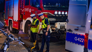 Poważny wypadek rowerzysty w Łękach – interweniował policjant po służbie i służby ratunkowe