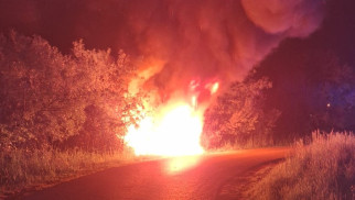 Samochód wjechał do rowu i spłonął