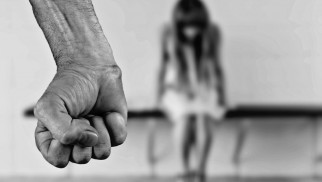 Sprawca przemocy domowej otrzymał policyjny zakaz zbliżania i kontaktowania z pokrzywdzonymi