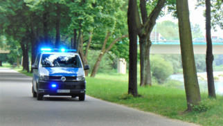 Wypadek na Bulwarach nad Sołą w Oświęcimiu. 10-letni rolkarz zderzył się z rowerzystką