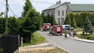 Wypadek na hulajnodze. Poważne obrażenia nastolatków