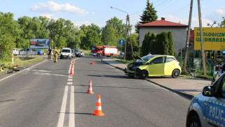 Wypadek na Legionów w Oświęcimiu! Motocyklista w szpitalu po zderzeniu z toyotą