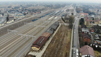 Zmiany w krajobrazie Oświęcimia: stare budynki znikną z przestrzeni dworca kolejowego