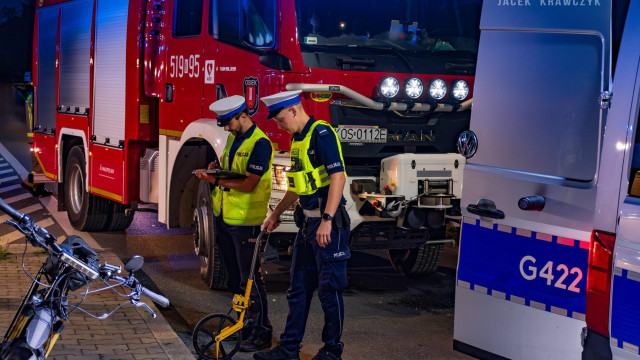 32-latek spadł z roweru elektrycznego. Ma poważne obrażenia głowy