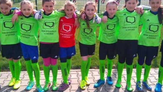 Akademia Piłkarska Przeciszów zaprasza dziewczęta na treningi