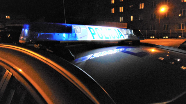 Awantura z jajkami i keczupem w Oświęcimiu! 34-latek zaatakował policjantów na klatce schodowej