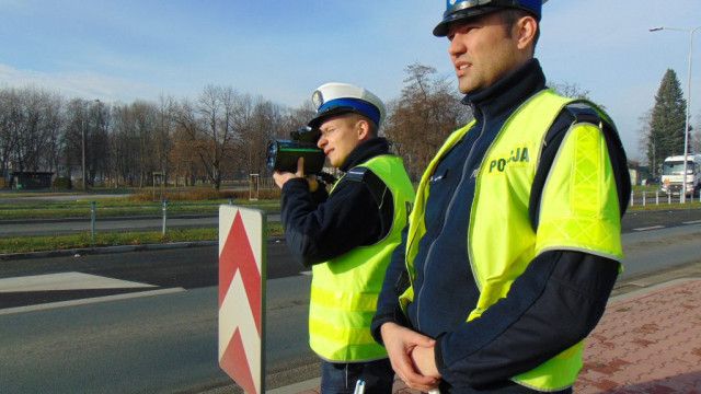 Bądźcie ostrożni na drogach! Rusza policyjna akcja &amp;#039;Znicz&amp;#039; - InfoBrzeszcze.pl