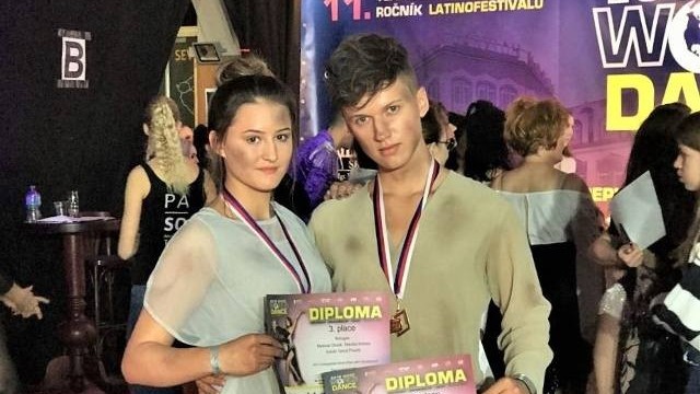 „Brąz” w mistrzostwach świata w Libercu Klaudii Kolasy i Mateusza Olszaka z  oświęcimskiej Szkoły Tańca „Prestiż&quot;