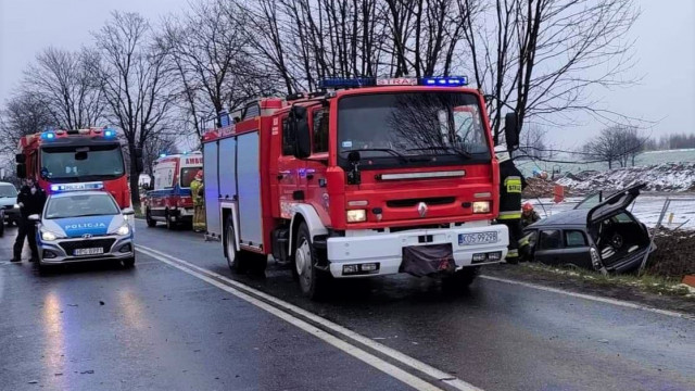 Brzeszcze. Pijany kierowca spowodował wypadek- dwie osoby trafiły do szpitala - InfoBrzeszcze.pl