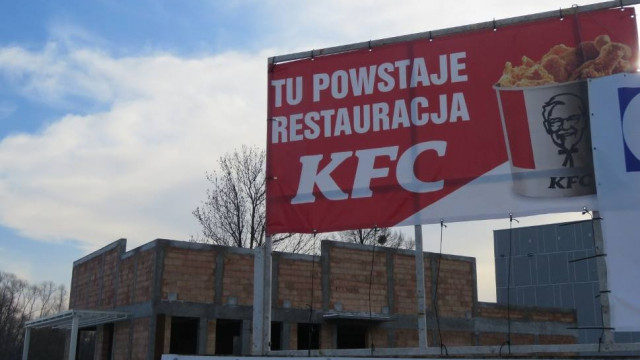 Budują KFC przy DK 52 w Wadowicach [ZDJĘCIA]